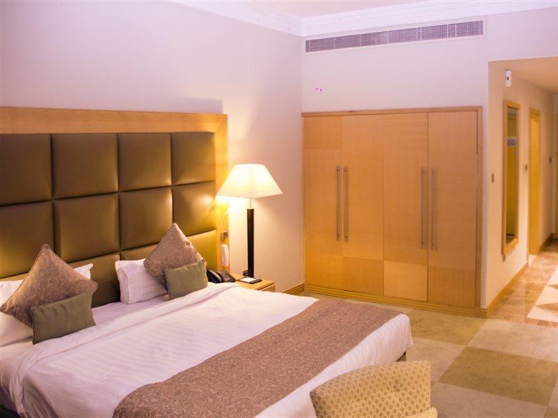 Halo Hotel Дубай Экстерьер фото