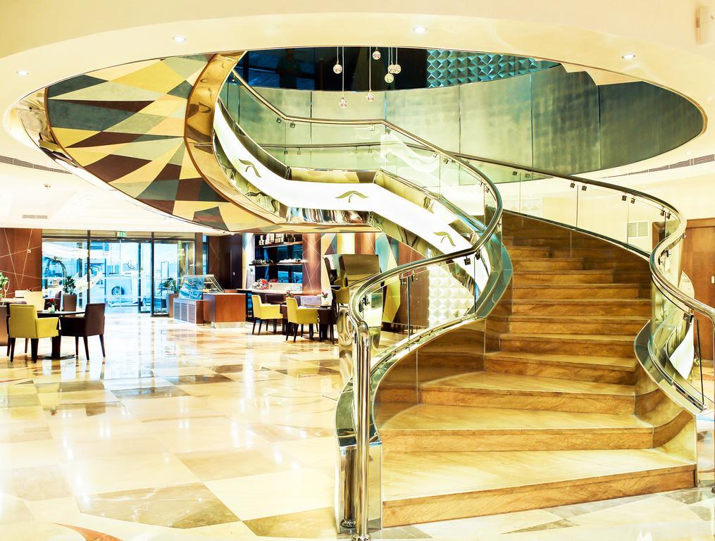 Halo Hotel Дубай Экстерьер фото