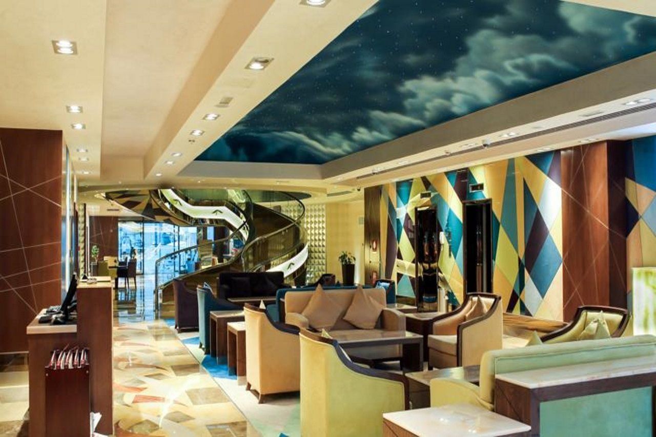 Halo Hotel Дубай Экстерьер фото