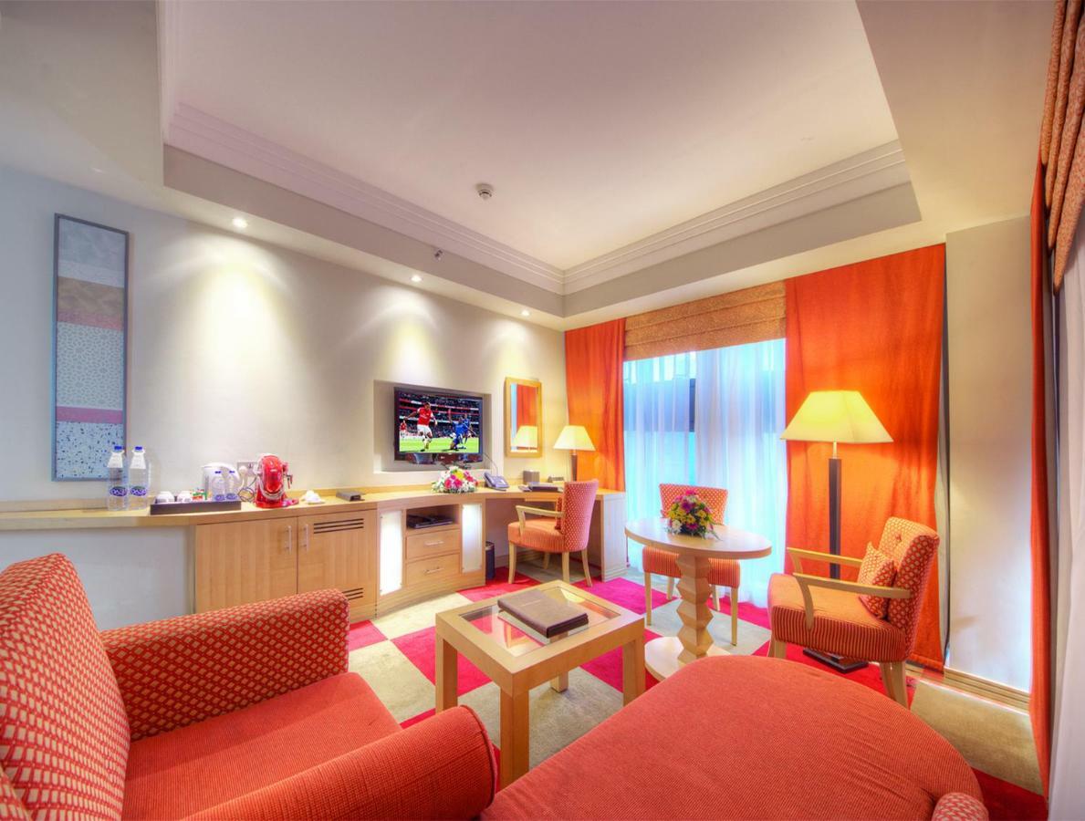 Halo Hotel Дубай Экстерьер фото