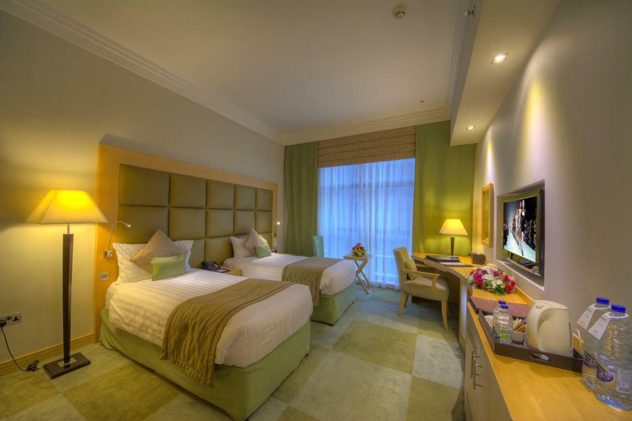 Halo Hotel Дубай Экстерьер фото