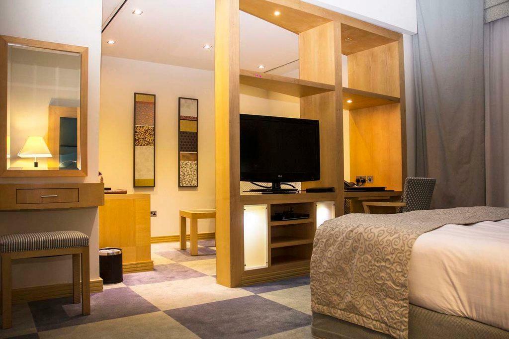 Halo Hotel Дубай Экстерьер фото